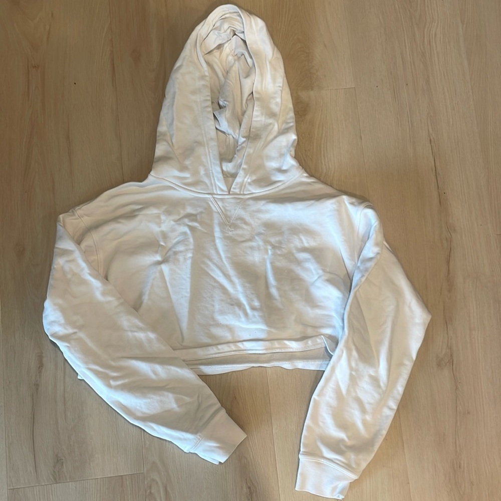 Lululemon cropped hoodie